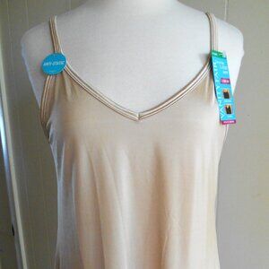 New Vanity Fair SpinSlip, Size L (38), 18 Inches, Damask Neutral, Tags attached